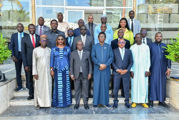 Mission d'études à Dakar : le député Souleymane Soumahoro à l'Assemblée nationale du Sénégal